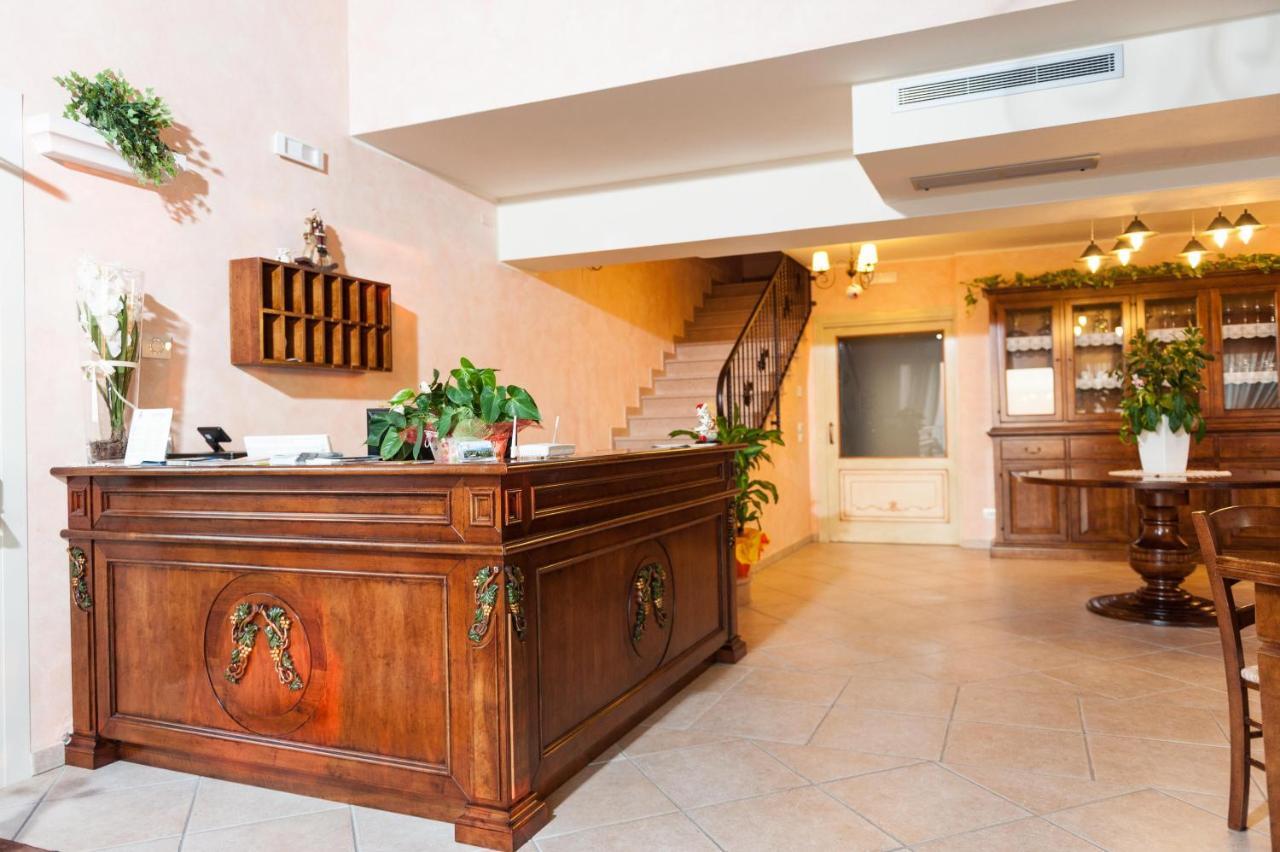 Agriturismo Il Grappolo Лацизе Екстер'єр фото